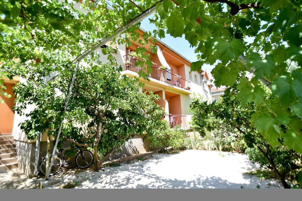 Mihaela Apartment ซาดาร์ ภายนอก รูปภาพ
