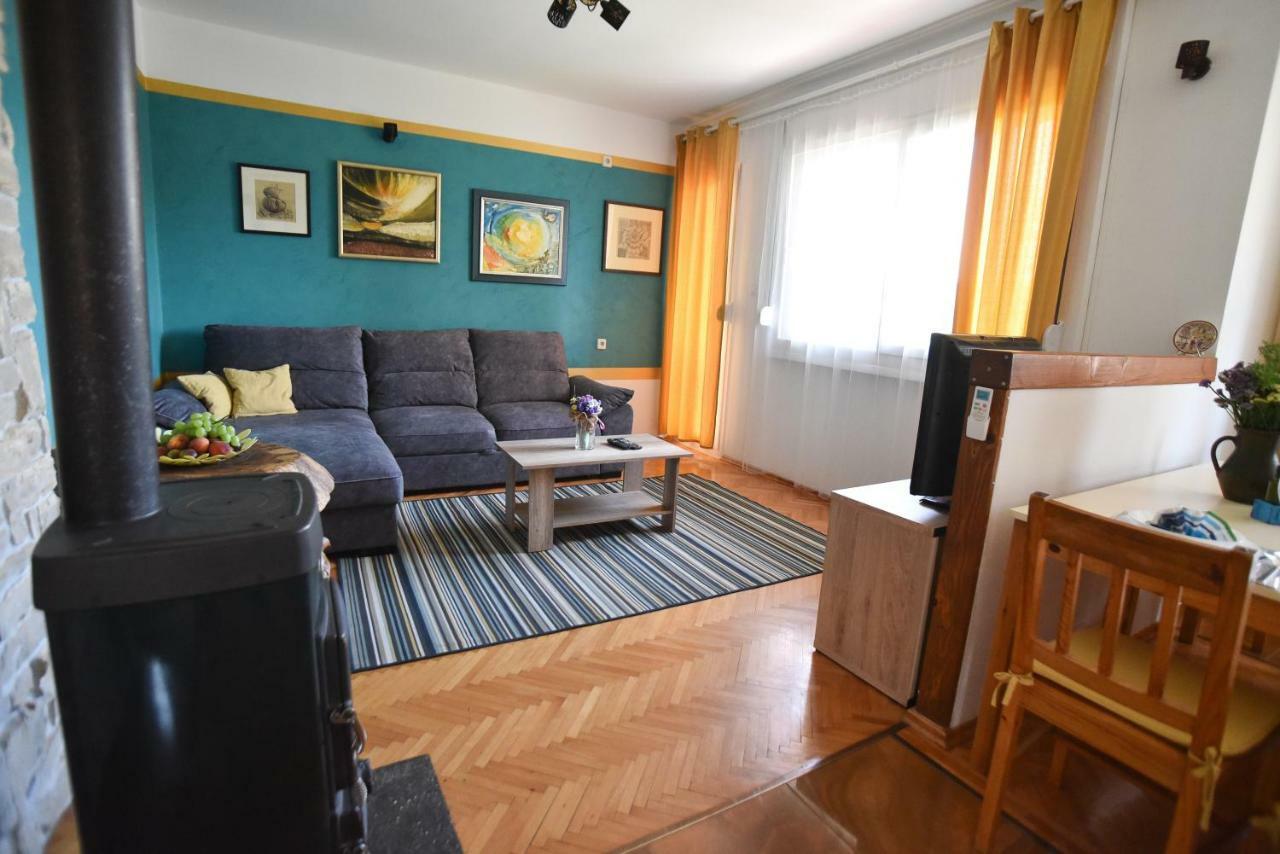 Mihaela Apartment ซาดาร์ ภายนอก รูปภาพ